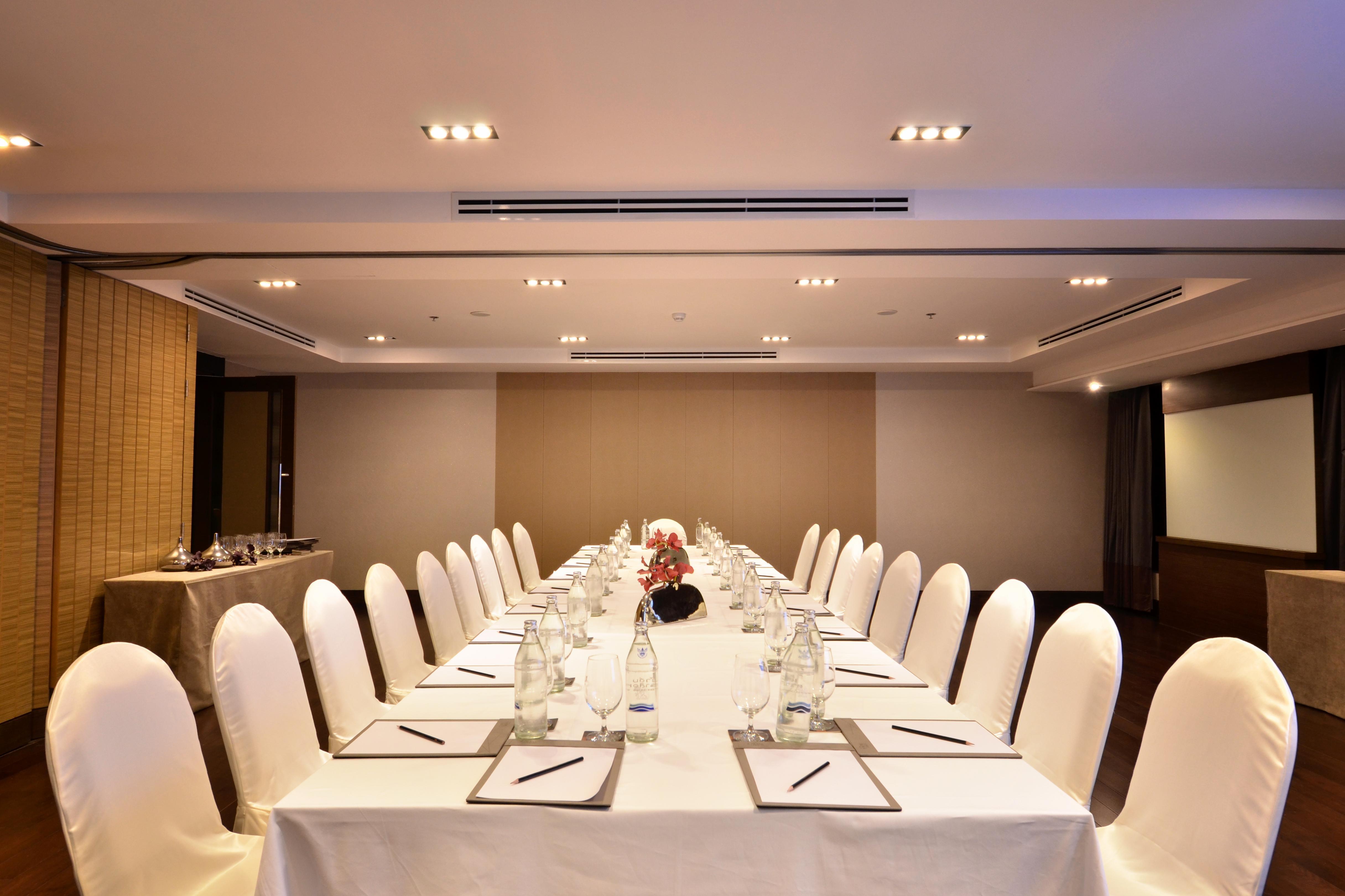 Aetas Lumpini Hotel Bangkok Kültér fotó