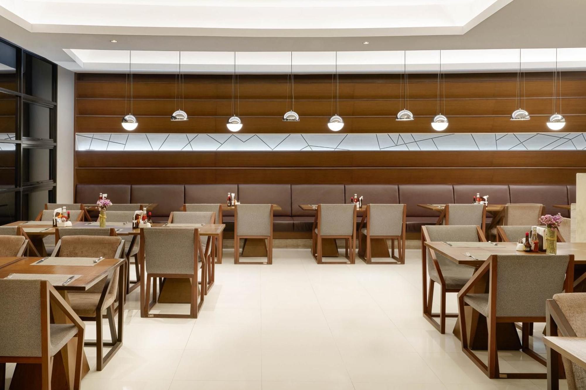 Aetas Lumpini Hotel Bangkok Kültér fotó