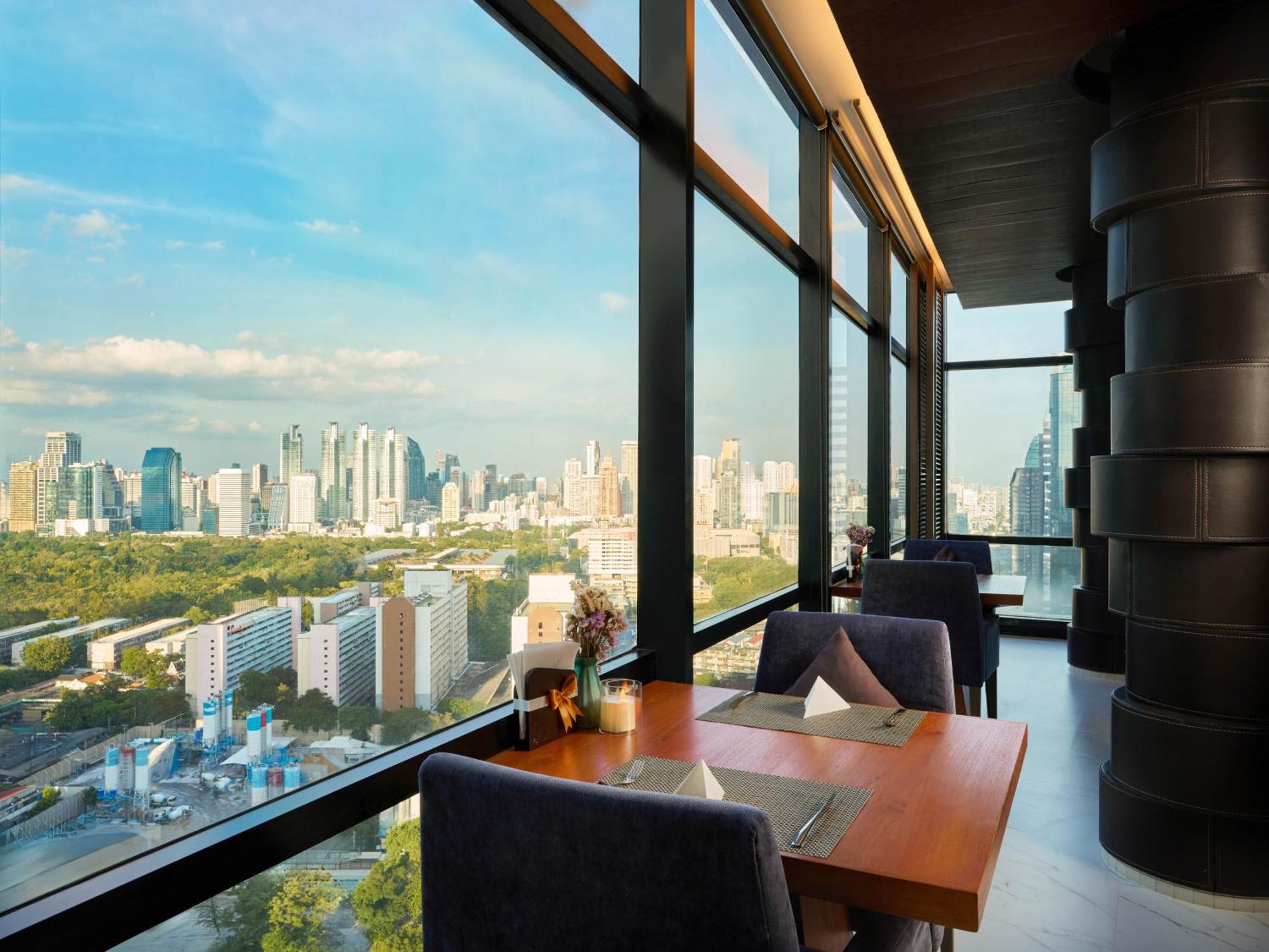 Aetas Lumpini Hotel Bangkok Kültér fotó